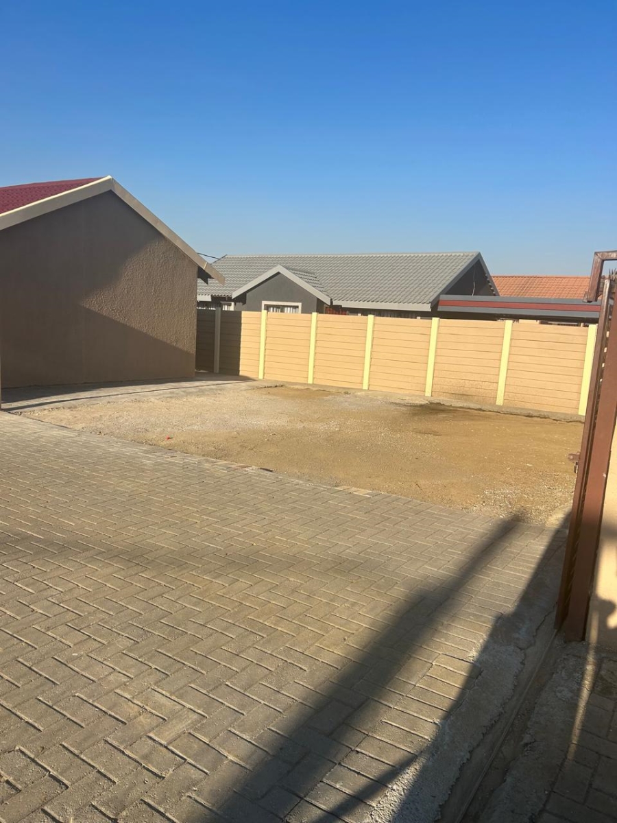 2 Bedroom Property for Sale in Boitekong North West
